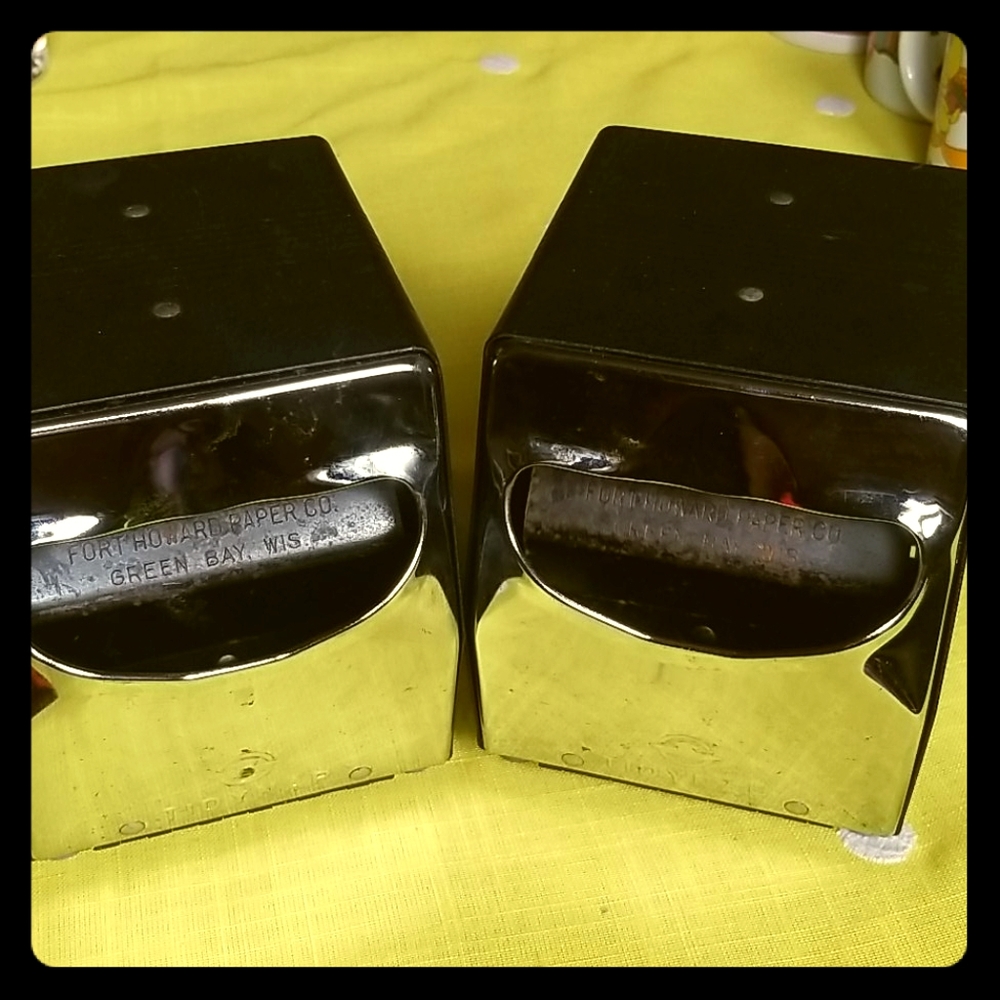 Vintage tidy napkins holders